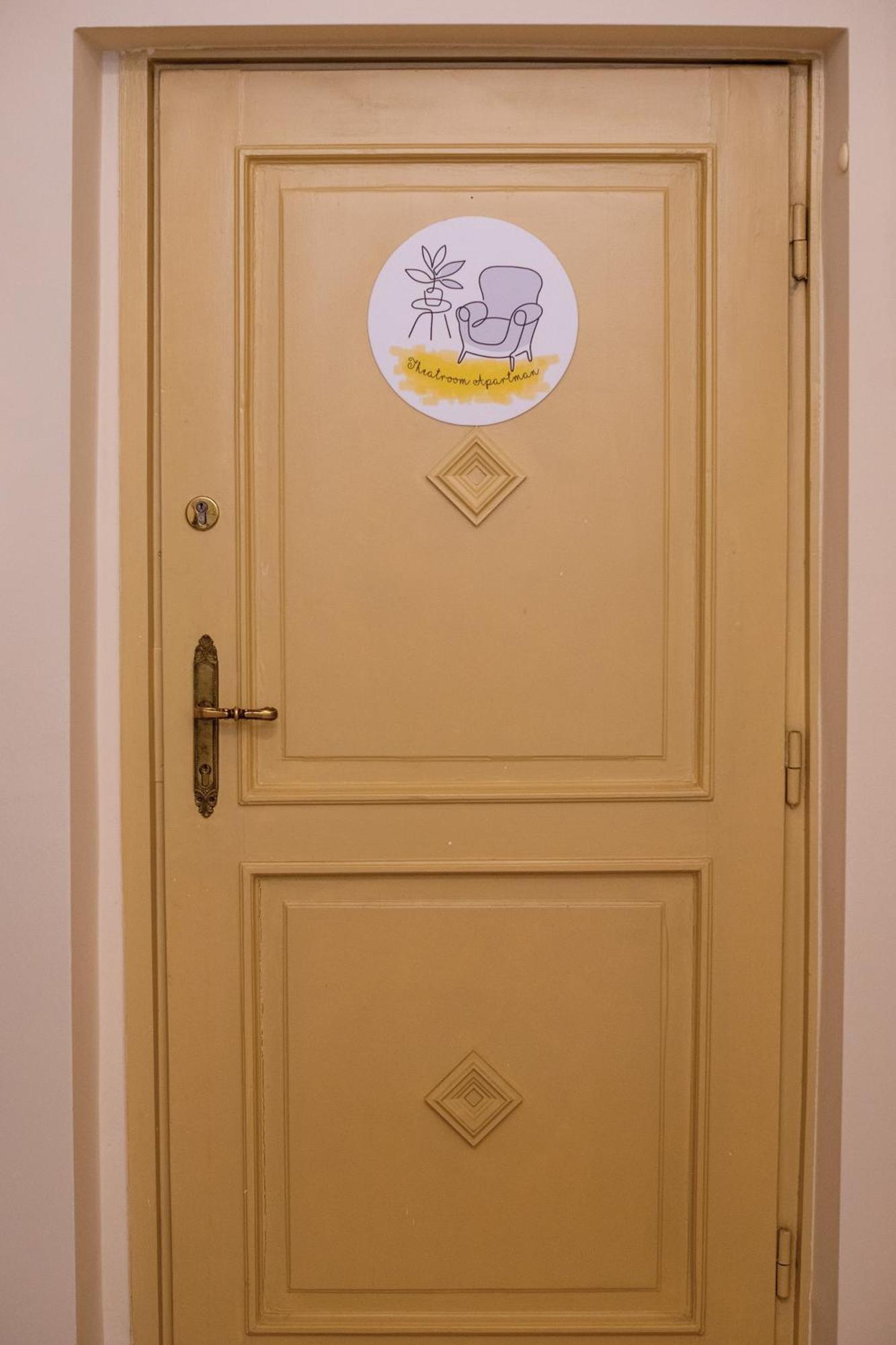 Theatroom Apartman Eger Exterior foto