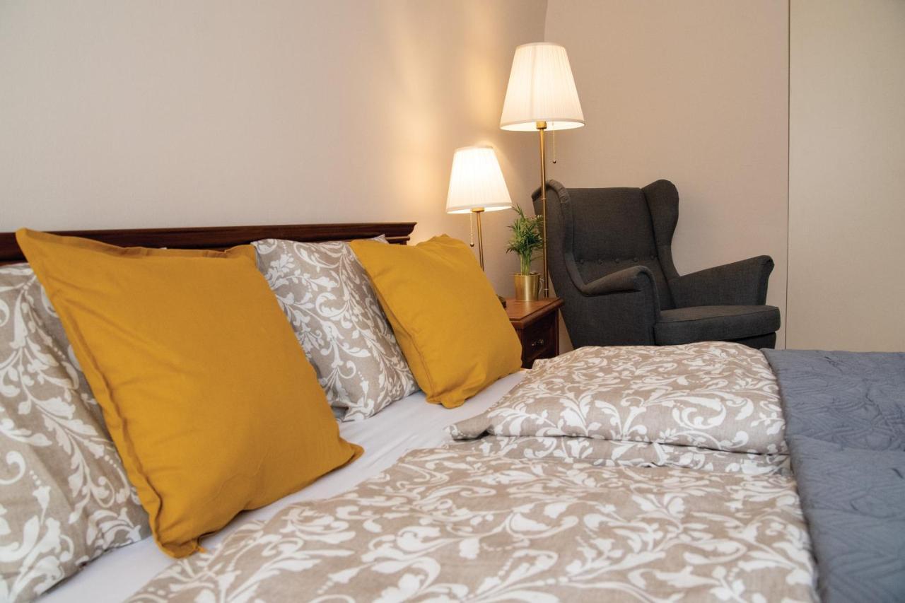 Theatroom Apartman Eger Exterior foto