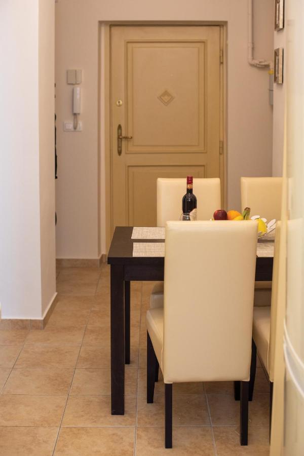 Theatroom Apartman Eger Exterior foto